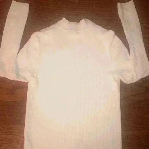 Talbot's Ribbed Mock Neck Gold Studs long sleeve pullover Size Medium PRISTINE! - Picture 6 of 8